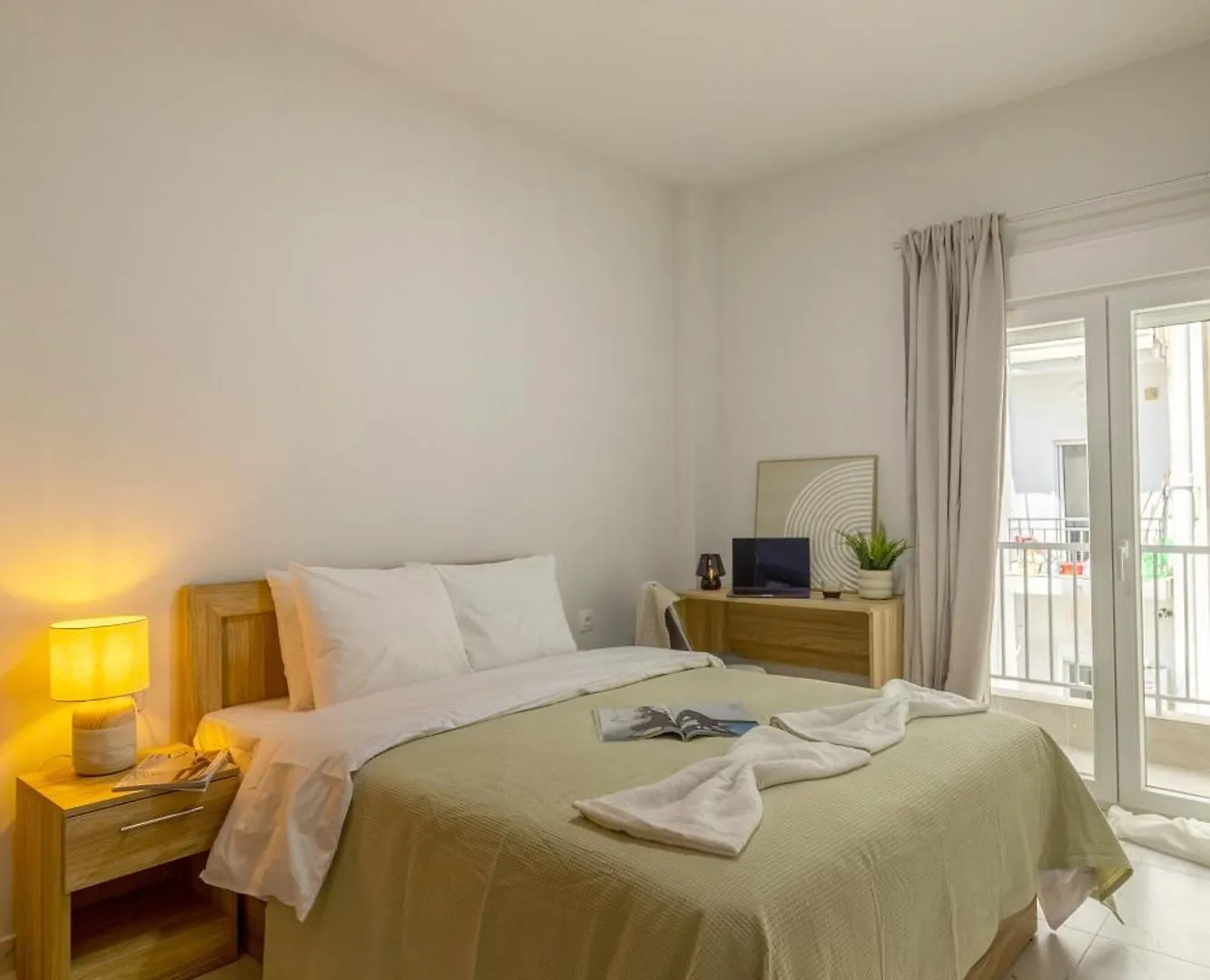 סלוניקי Modern Warmth Designed For Rest & Flow 0*,