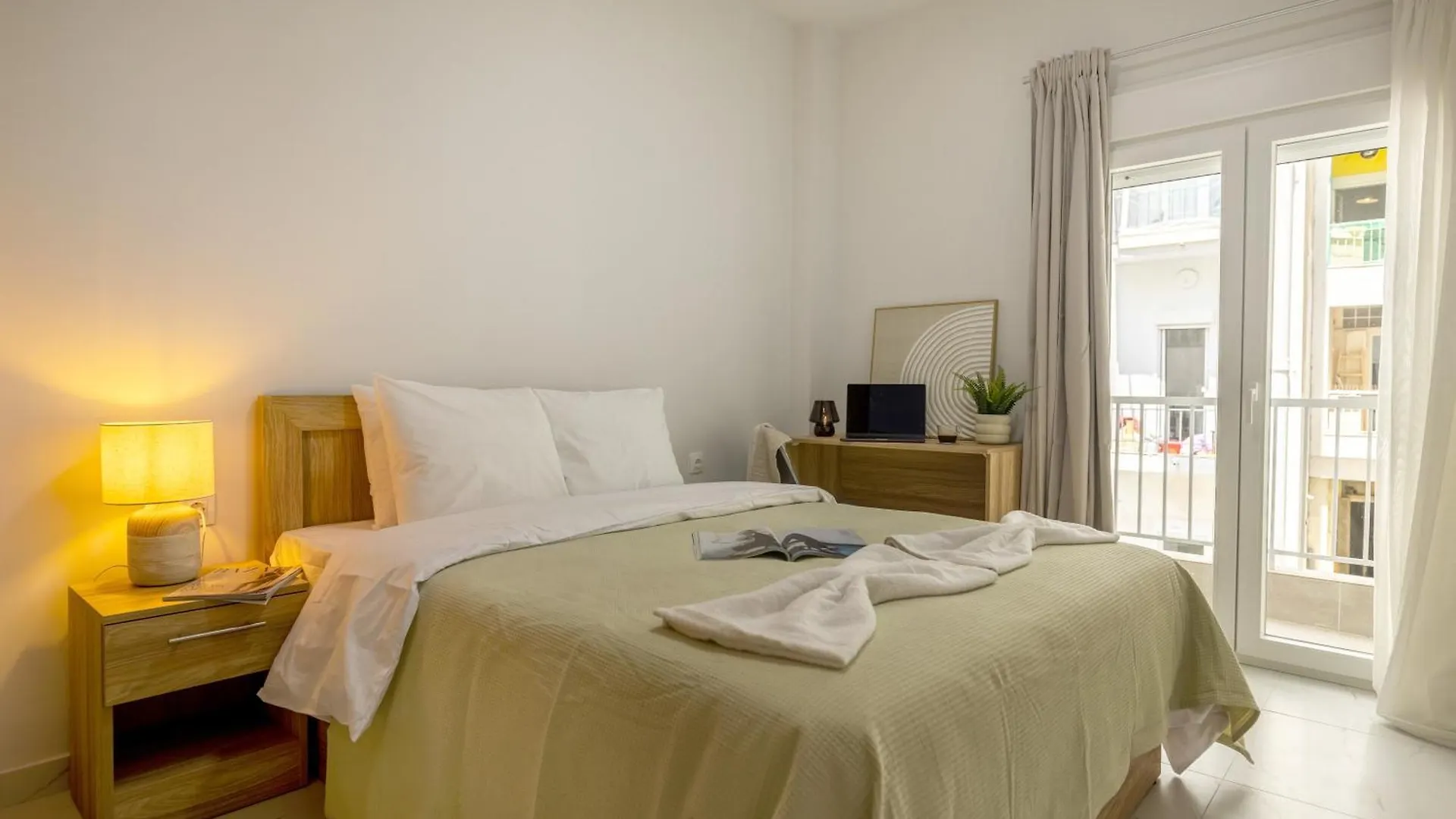 דירה סלוניקי Modern Warmth Designed For Rest & Flow