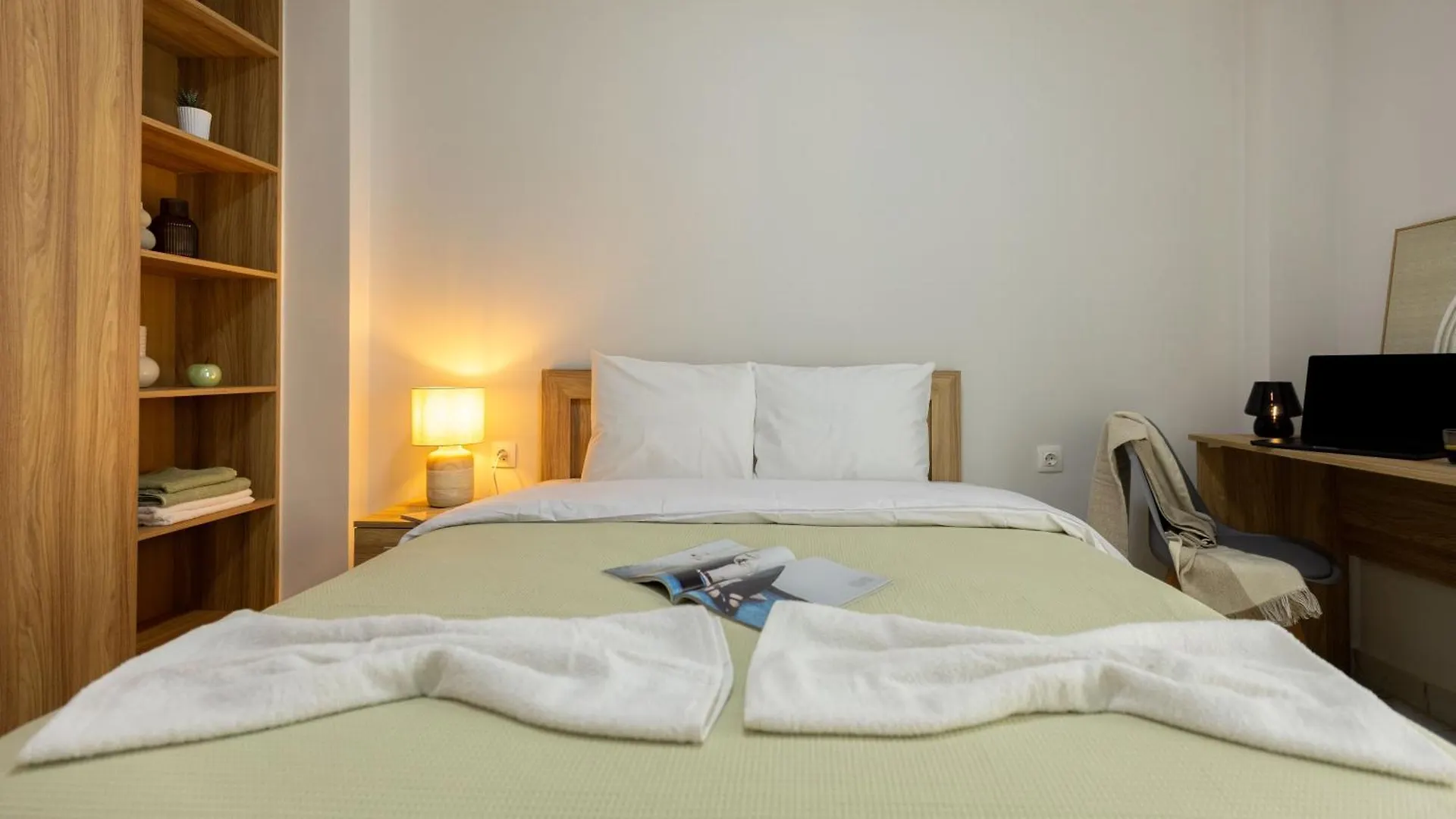 דירה סלוניקי Modern Warmth Designed For Rest & Flow