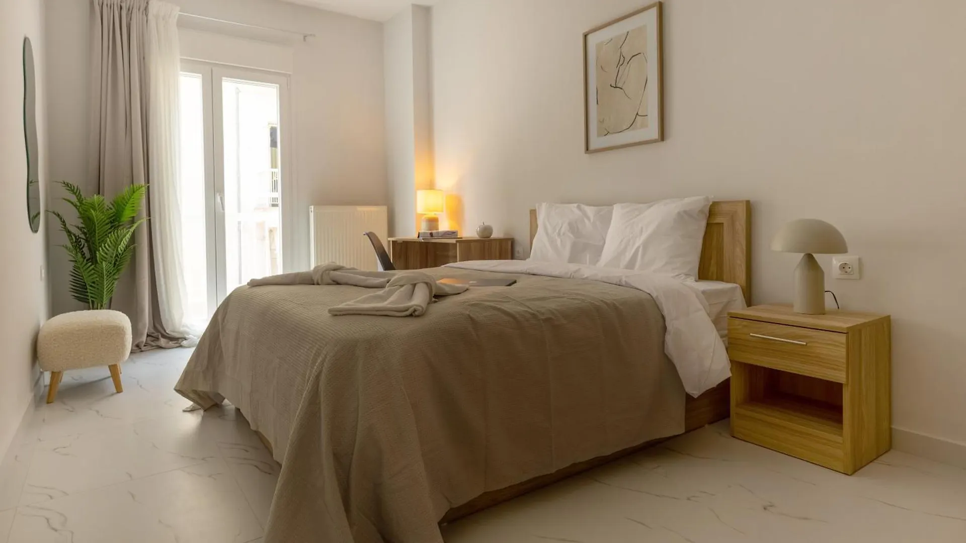 סלוניקי Modern Warmth Designed For Rest & Flow 0*,